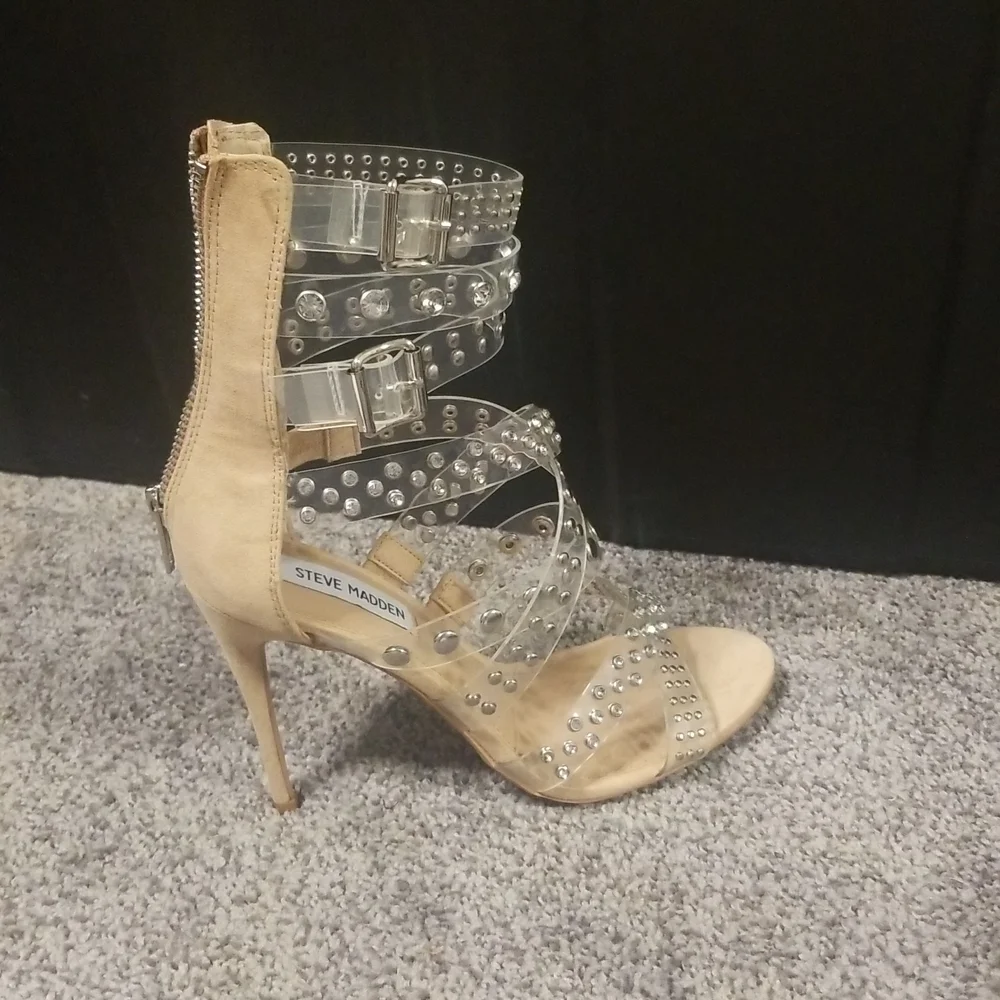 Heels - Picture 3 of 5